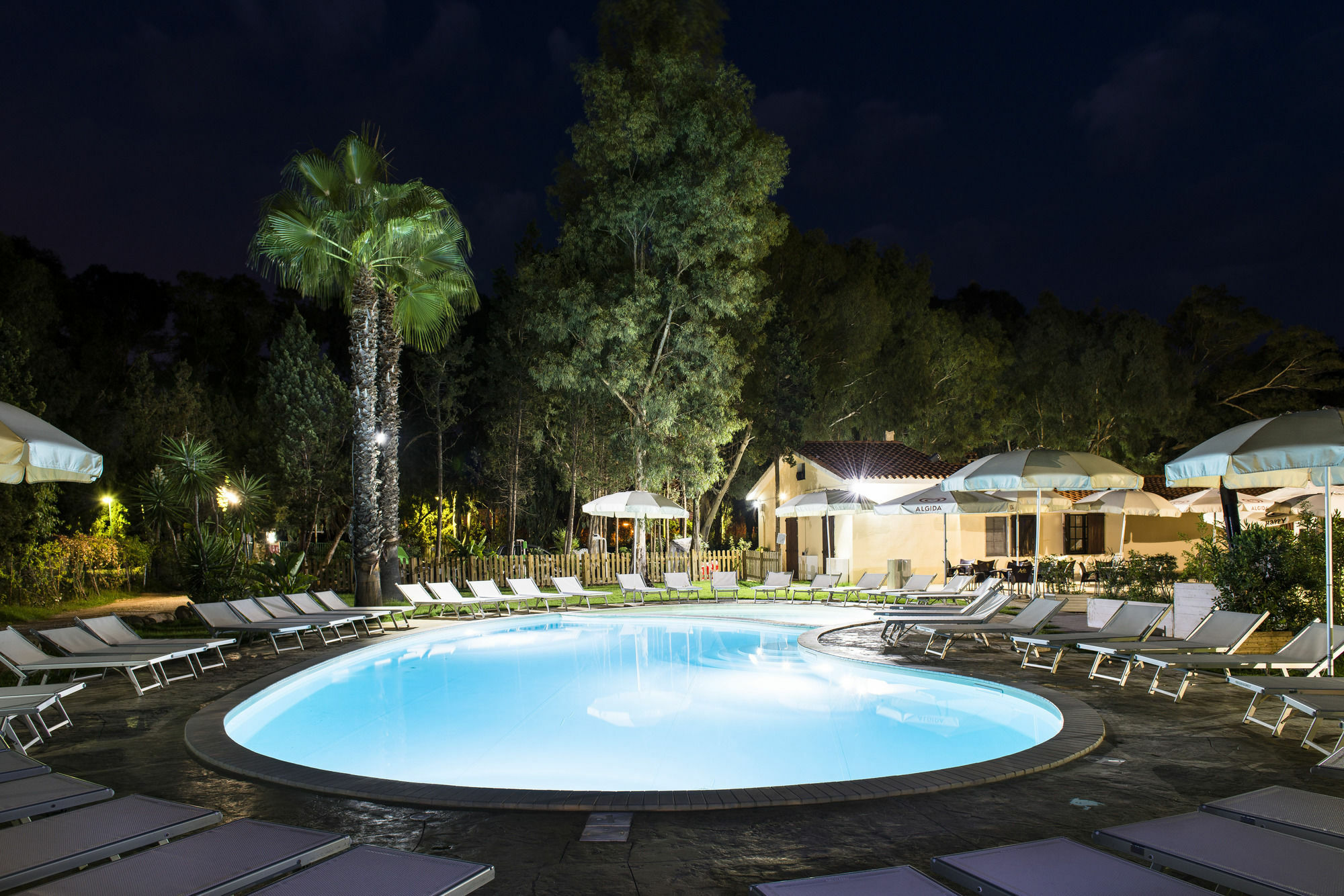 Camping Village Flumendosa سانتا مارغريتا دي المظهر الخارجي الصورة